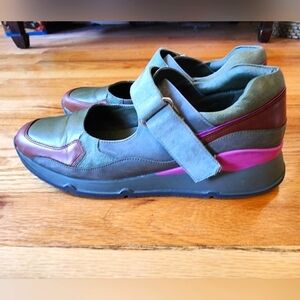Jeffrey Campbell Retro Kicks  Maryjane Sneaker Size 8 Olive Brown Pink Sporty
